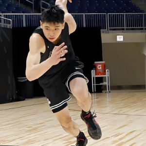 九游游戏-崔永熙请了1个新老师！不断苦练，复出进入倒计时|广东队|麦考尔|杜锋|广东男篮|北京首钢_新浪体育_新浪新闻